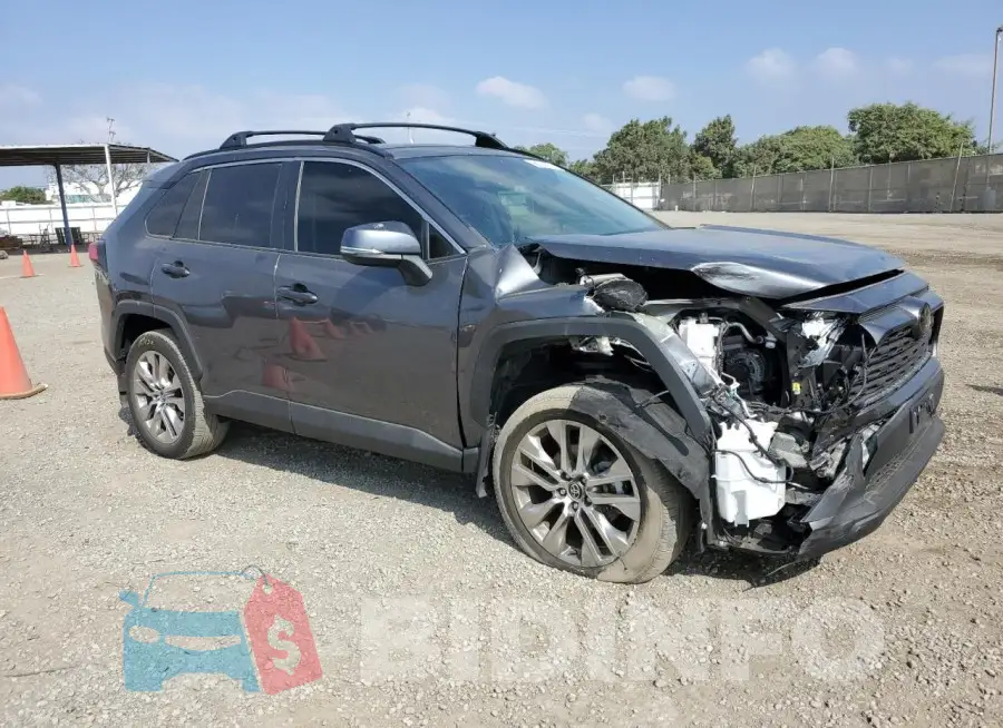 2T3C1RFV1MC128042 Photo# 4