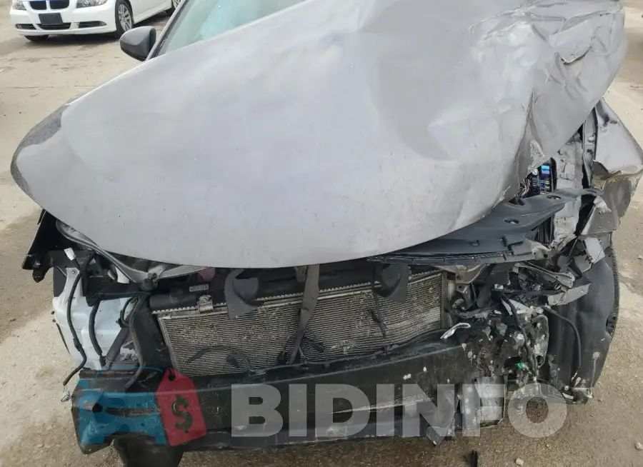 4T1BF1FK1HU270263 Photo# 11