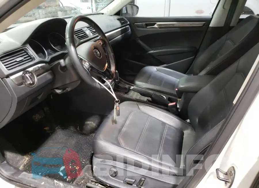 1VWGT7A37HC027369 Photo# 7