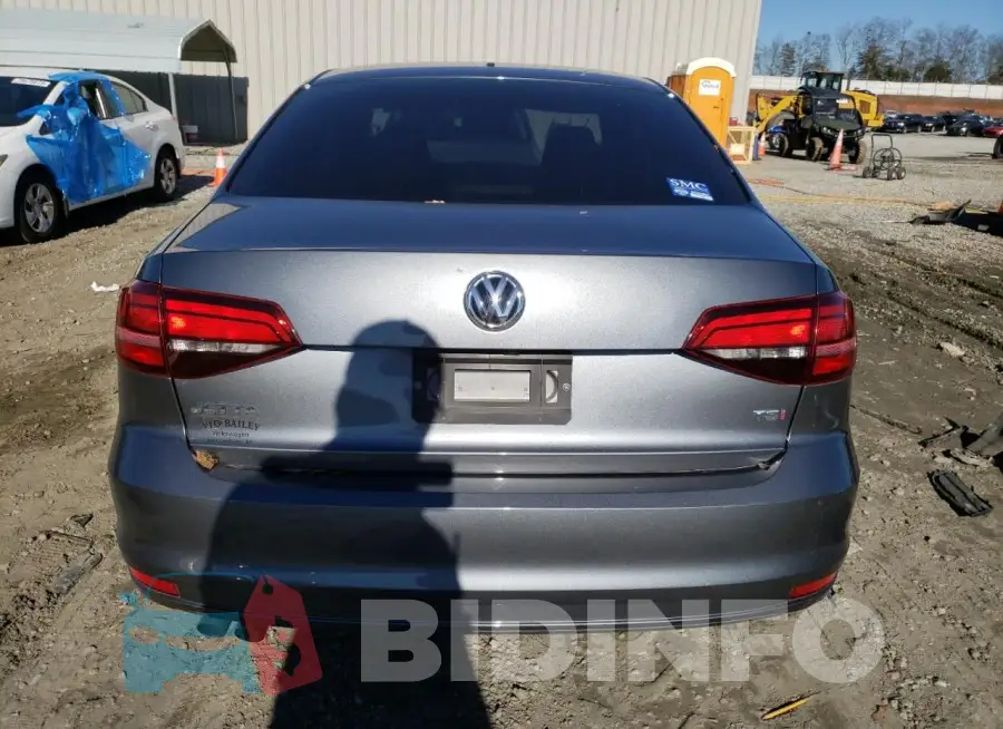 3VW2B7AJ0HM337776 Photo# 6
