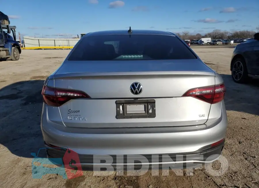 3VW7M7BU2NM013104 Photo# 6