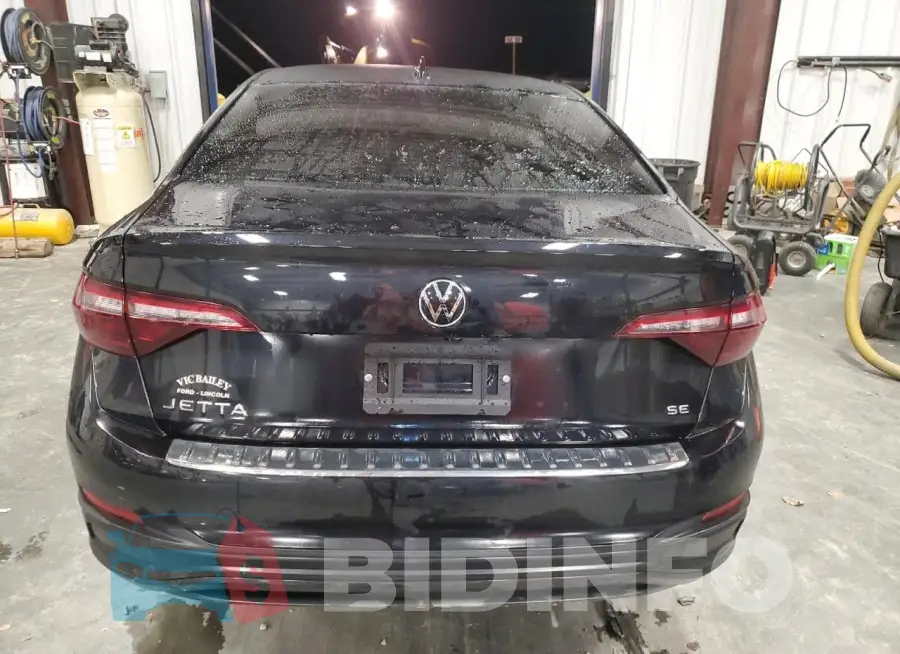 3VW7M7BU9PM028833 Photo# 6