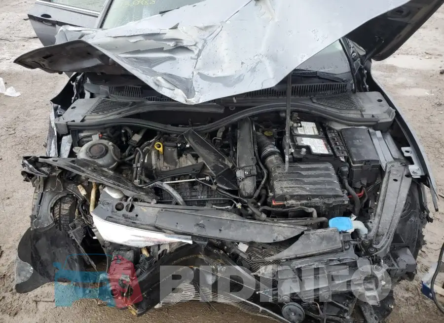 3VWC57BU2KM180988 Photo# 11