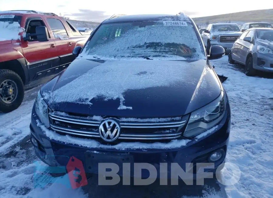 WVGBV7AX7GW614092 Photo# 5