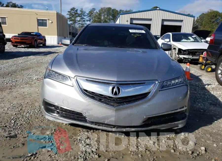 19UUB2F5XHA001268 Photo# 5
