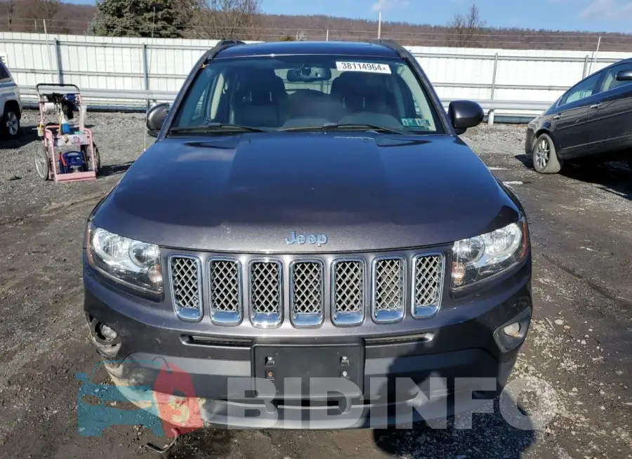 1C4NJDEB8GD773273 Photo# 5