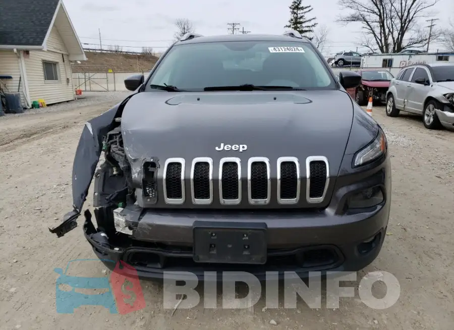 1C4PJLCB4FW621080 Photo# 5