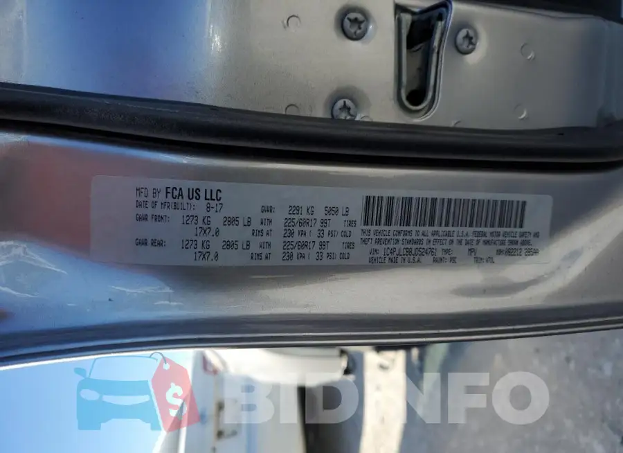 1C4PJLCB8JD524761 Photo# 12