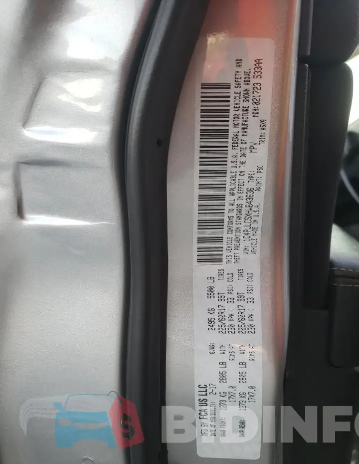 1C4PJLCSXHW643636 Photo# 13