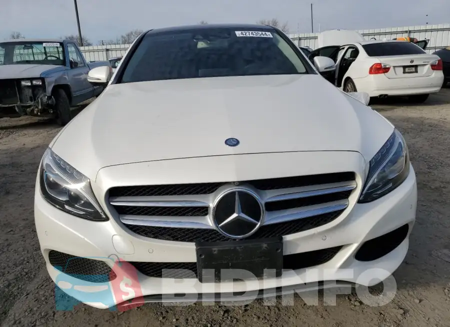 55SWF4HB4HU218136 Photo# 5