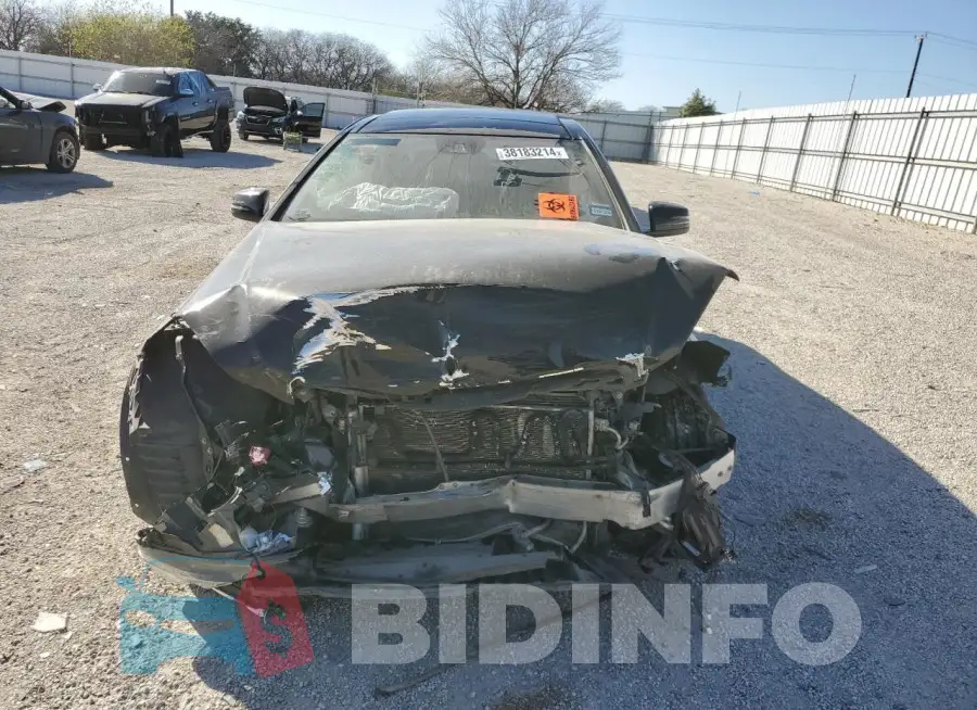 WDDGJ8JB9FG369438 Photo# 5