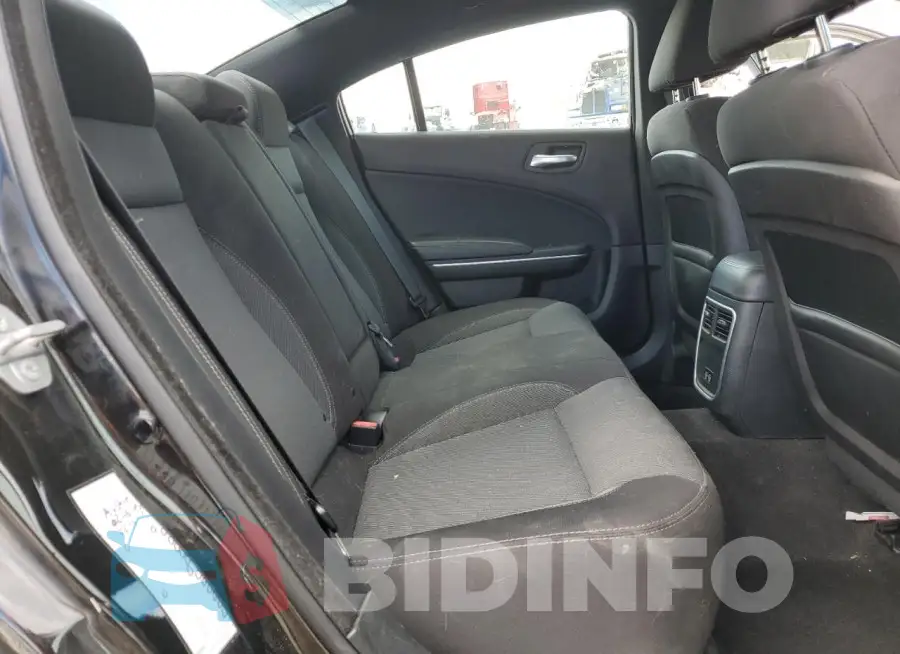 2C3CDXBG1FH767952 Photo# 10