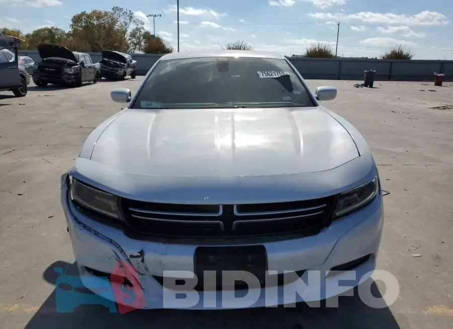 2C3CDXBG1FH917039 Photo# 5