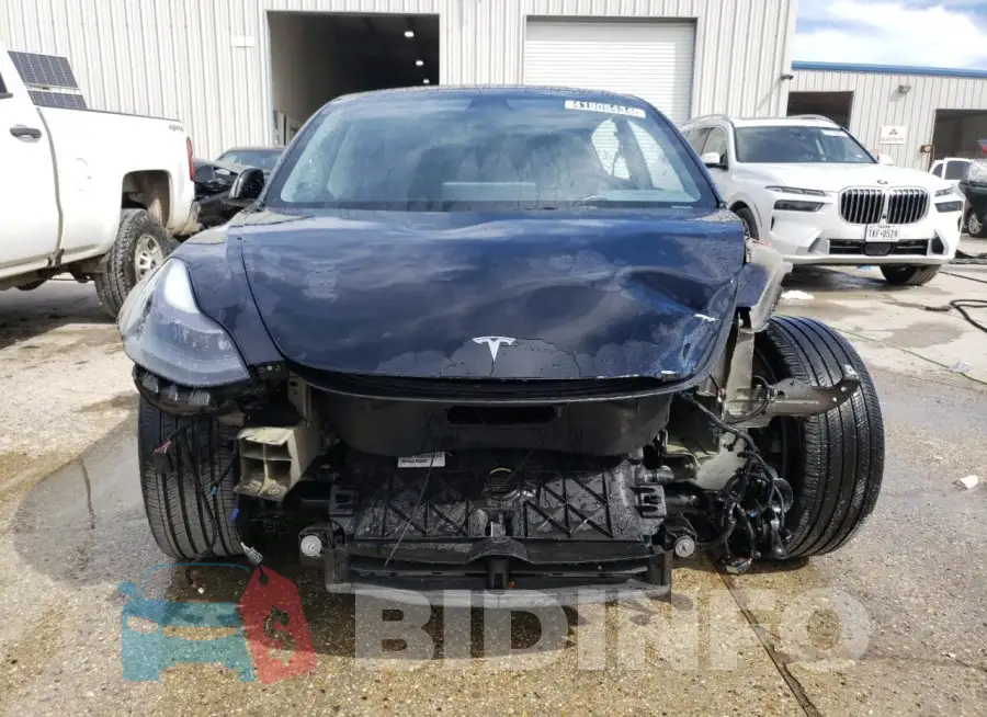 5YJ3E1EB3NF189167 Photo# 5