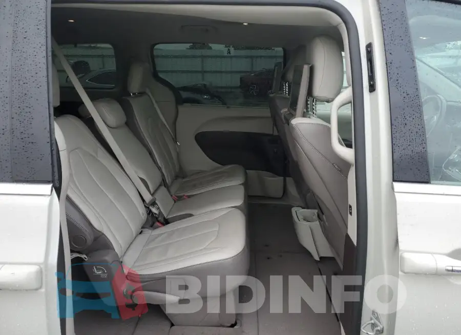 2C4RC1EG9HR585169 Photo# 11