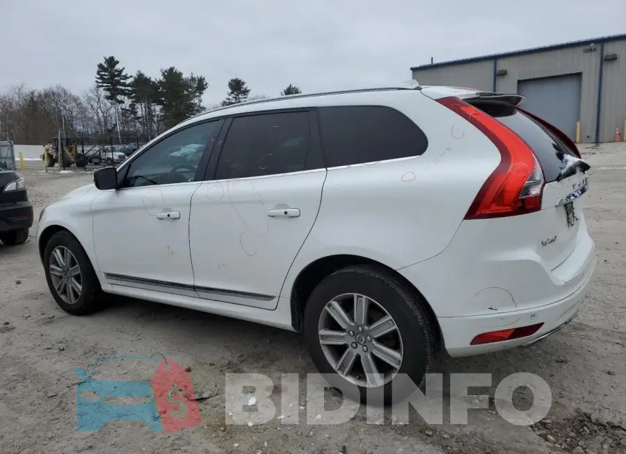 YV449MDKXG2820656 Photo# 2