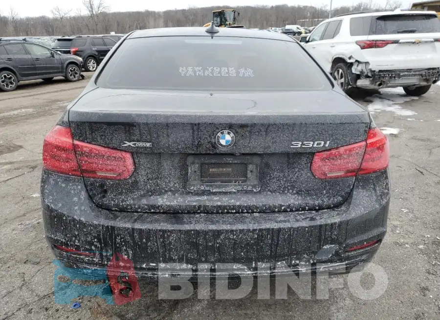 WBA8D9G57JNU67317 Photo# 6