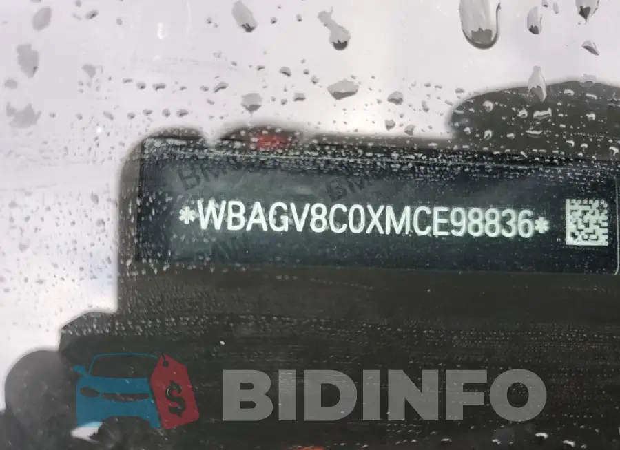 WBAGV8C0XMCE98836 Photo# 12