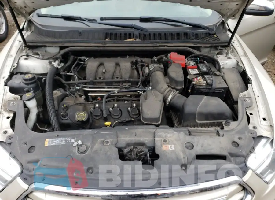 1FAHP2F89JG126122 Photo# 11