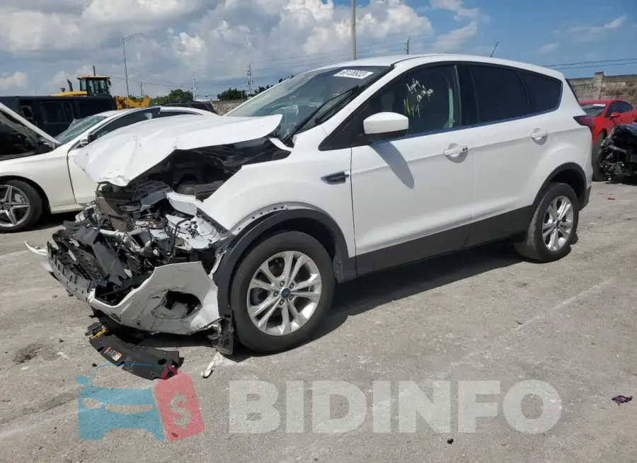 1FMCU0GD9KUB65384 Photo# 1