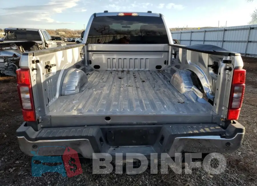1FT8W3BT3NEE88624 Photo# 6