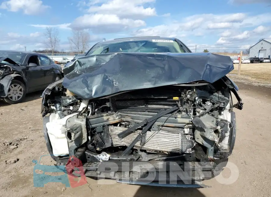 3FA6P0H95GR110034 Photo# 5
