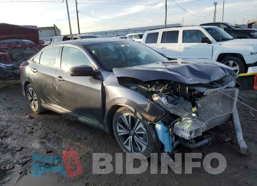19XFC1F38HE016328 Photo# 4