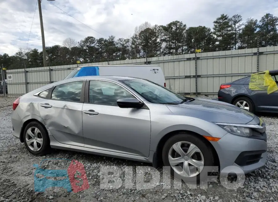 19XFC2F57HE023682 Photo# 4