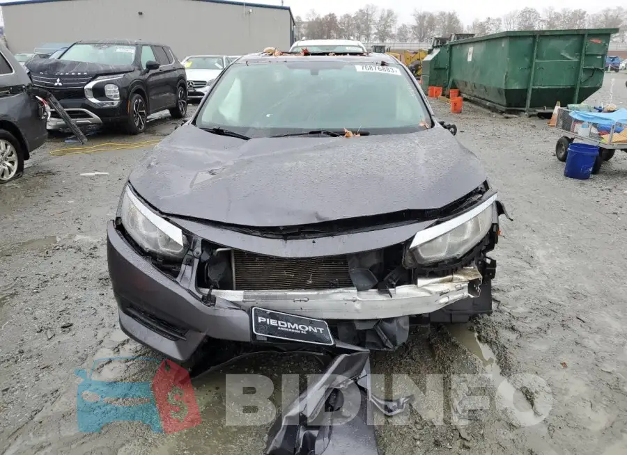 19XFC2F70GE047144 Photo# 5