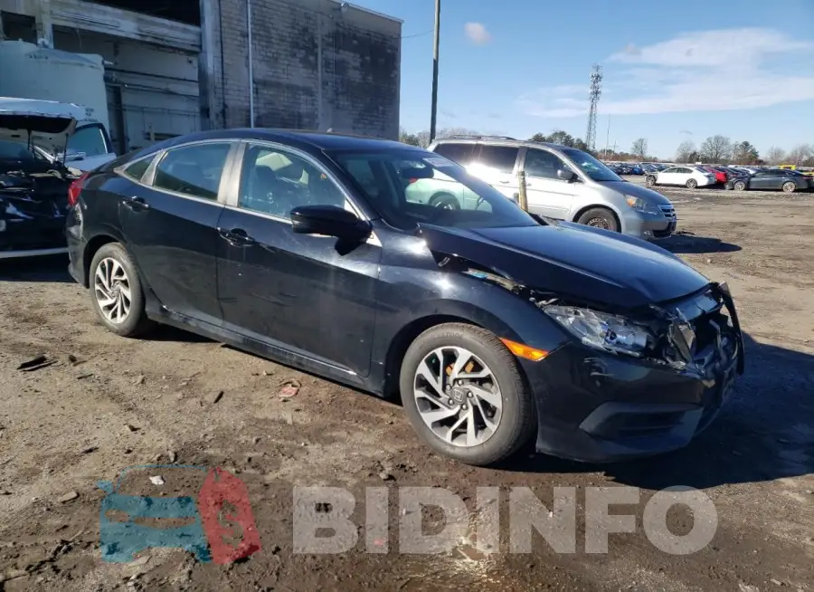 19XFC2F76GE097143 Photo# 4