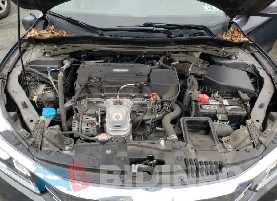 1HGCR2F72HA175974 Photo# 11
