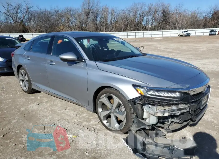 1HGCV2F95JA046551 Photo# 4