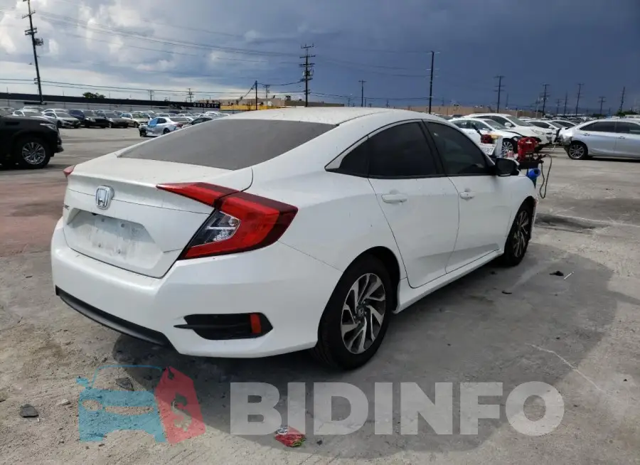 2HGFC2F70GH568323 Photo# 4