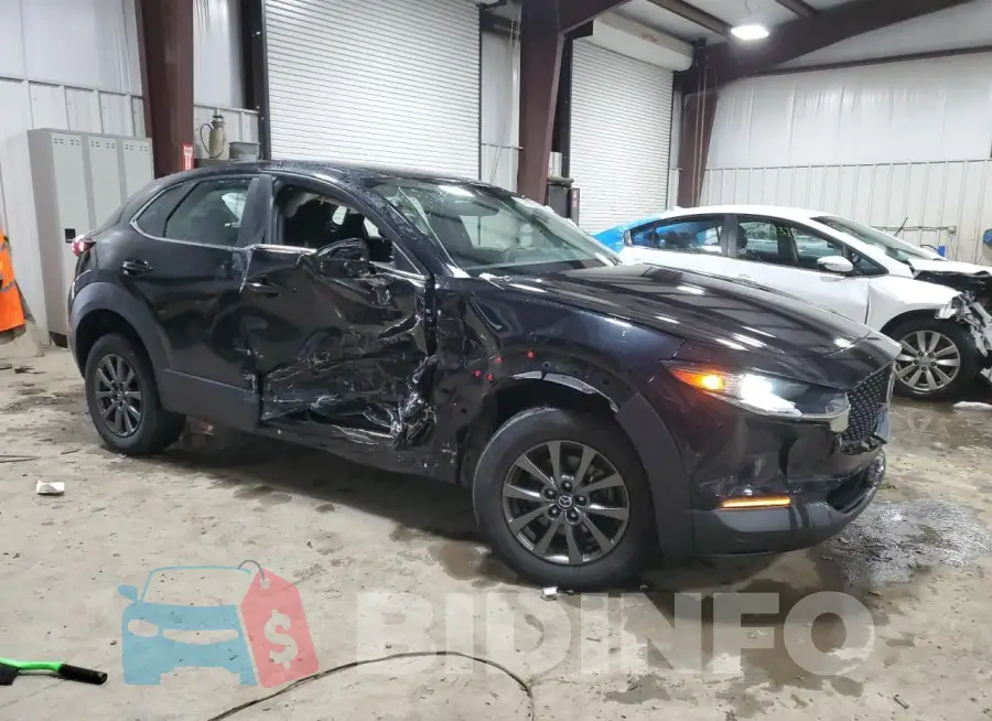 3MVDMBAL9MM223116 Photo# 4