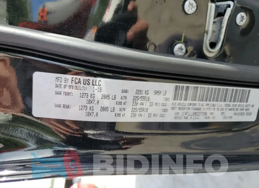 1C4PJLLB9KD377206 Photo# 12