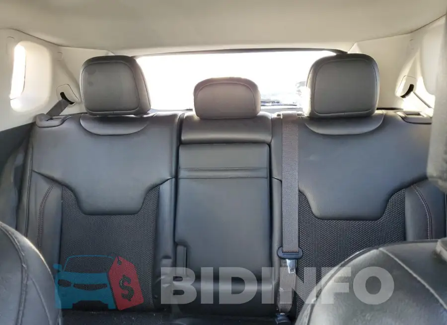 3C4NJDDB9LT129545 Photo# 10