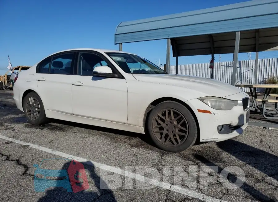 WBA3C1C59FP853379 Photo# 4