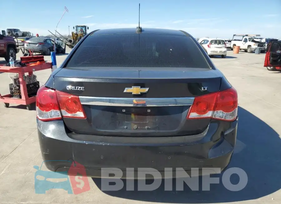 1G1PE5SB2F7143147 Photo# 6