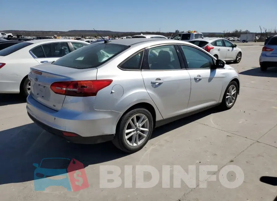 1FADP3F2XJL259415 Photo# 3
