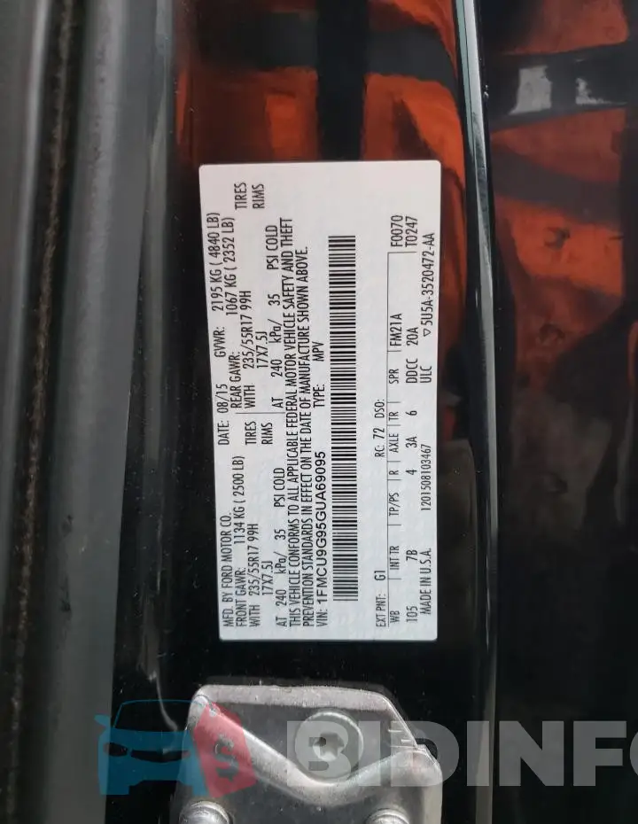 1FMCU9G95GUA69095 Photo# 13