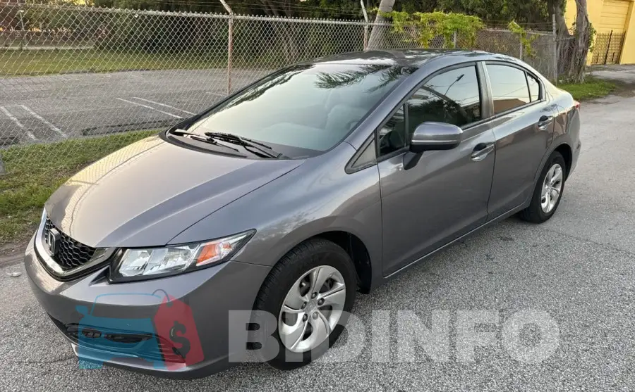 19XFB2F52FE104640 Photo# 2