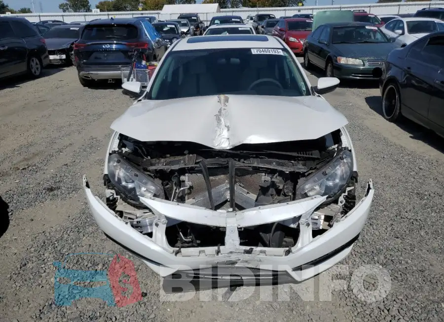19XFC2F73HE211651 Photo# 5