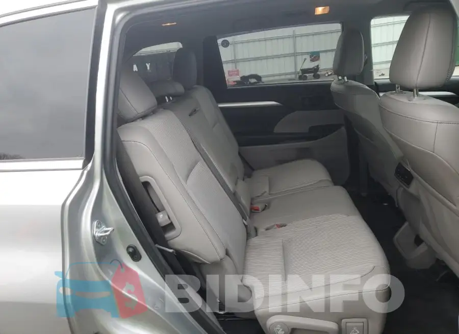 5TDBZRFH8JS874028 Photo# 10