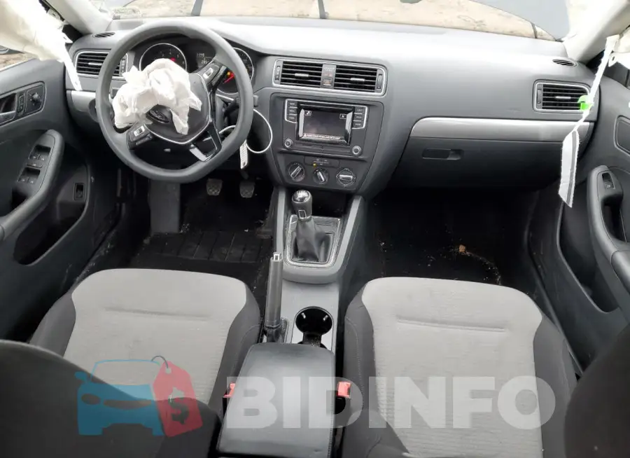3VW167AJ0HM375721 Photo# 8