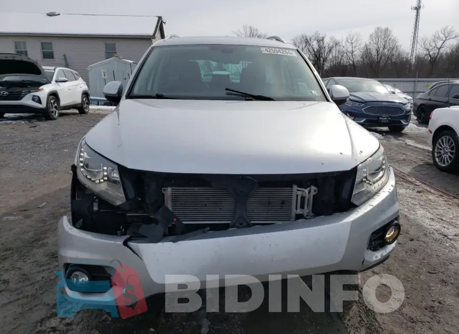 WVGAV7AX4GW509327 Photo# 5