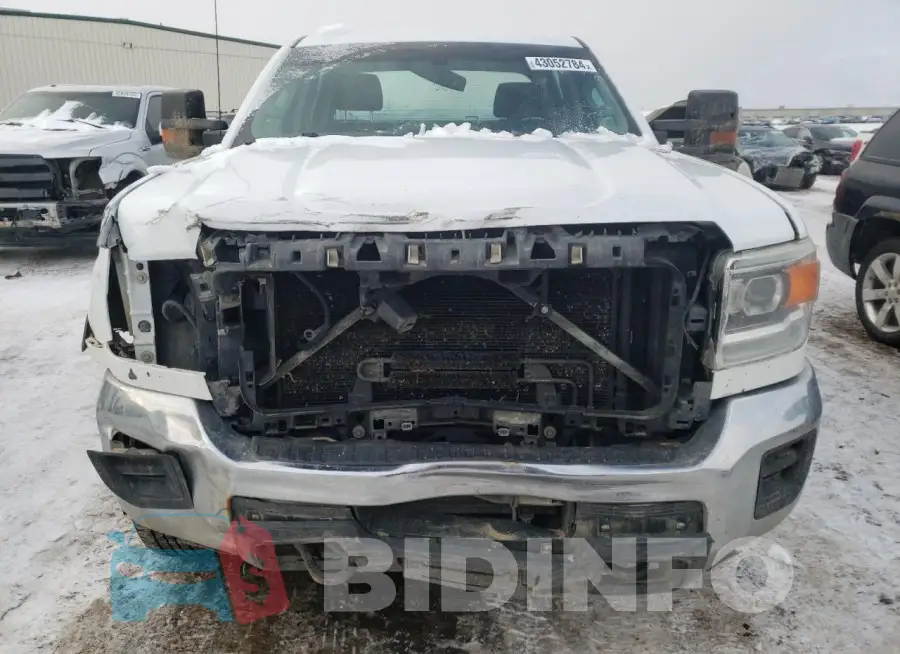 1GT12REG9GF266603 Photo# 5