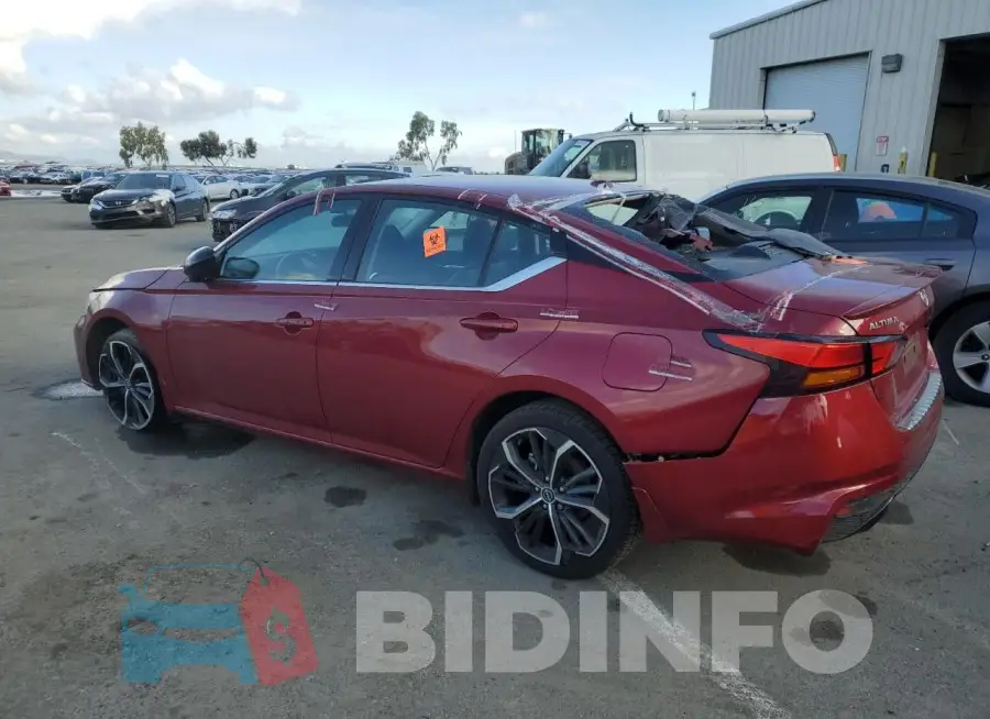 1N4BL4CW6PN321308 Photo# 2