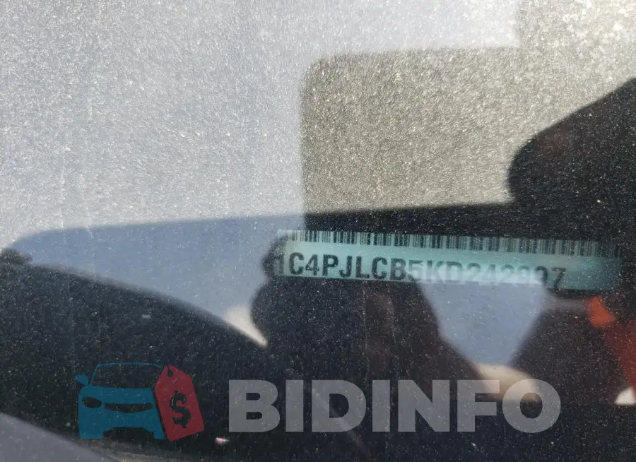 1C4PJLCB5KD242997 Photo# 12