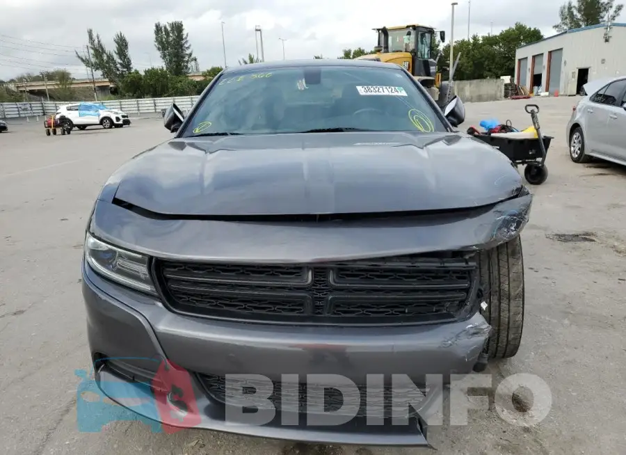 2C3CDXBG4FH768366 Photo# 5