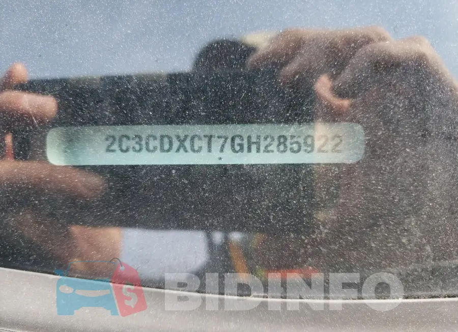2C3CDXCT7GH285922 Photo# 12